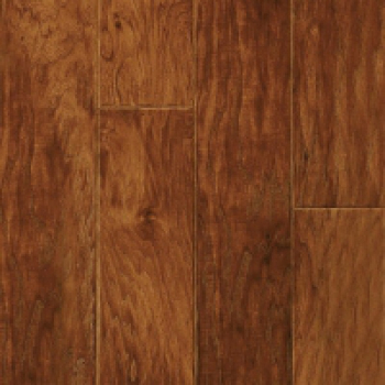 Дикий янтарный клен в колониальном стиле