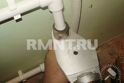 Прием пайки трубы по месту