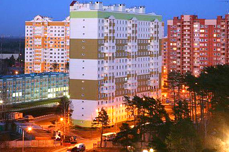Собянин обещает завершить программы по обеспечению москвичей жилплощадью до 2012 года