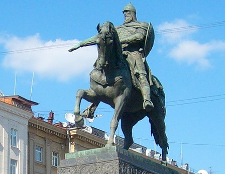 Памятник Юрию Долгорукому