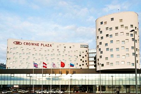 В Санкт-Петербурге стартовал саммит коммерческой недвижимости