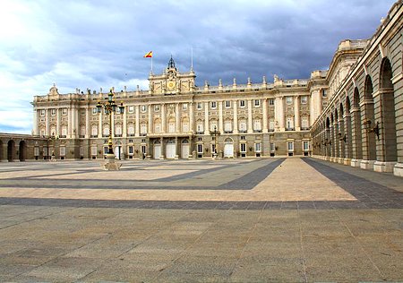 Как живут современные короли или рейтинг самых роскошных королевских резиденций Европы