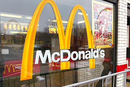 McDonald’s  снова пытается найти участки земли в Омске